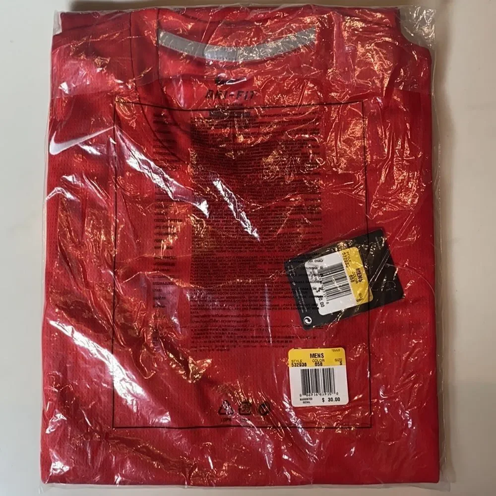 Nike Men’s T-Shirt